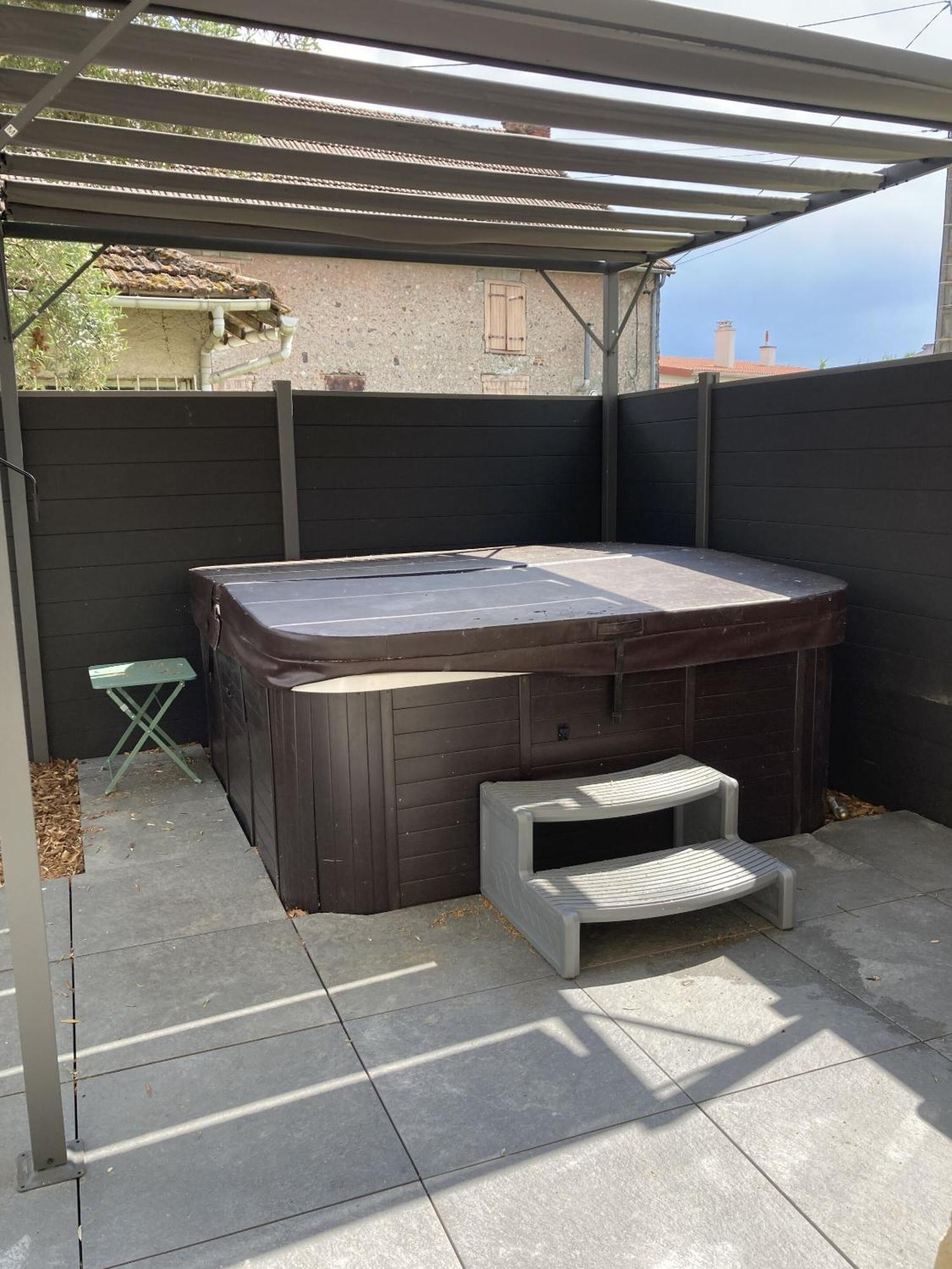Location Appartement Des Pyrenees Borderes-sur-l'Echez Extérieur photo