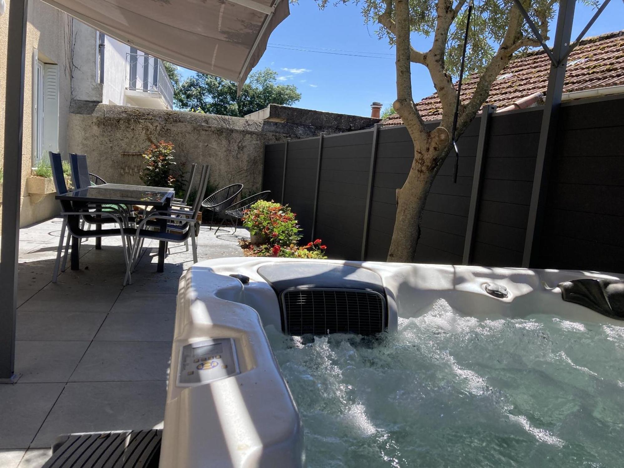 Location Appartement Des Pyrenees Borderes-sur-l'Echez Extérieur photo