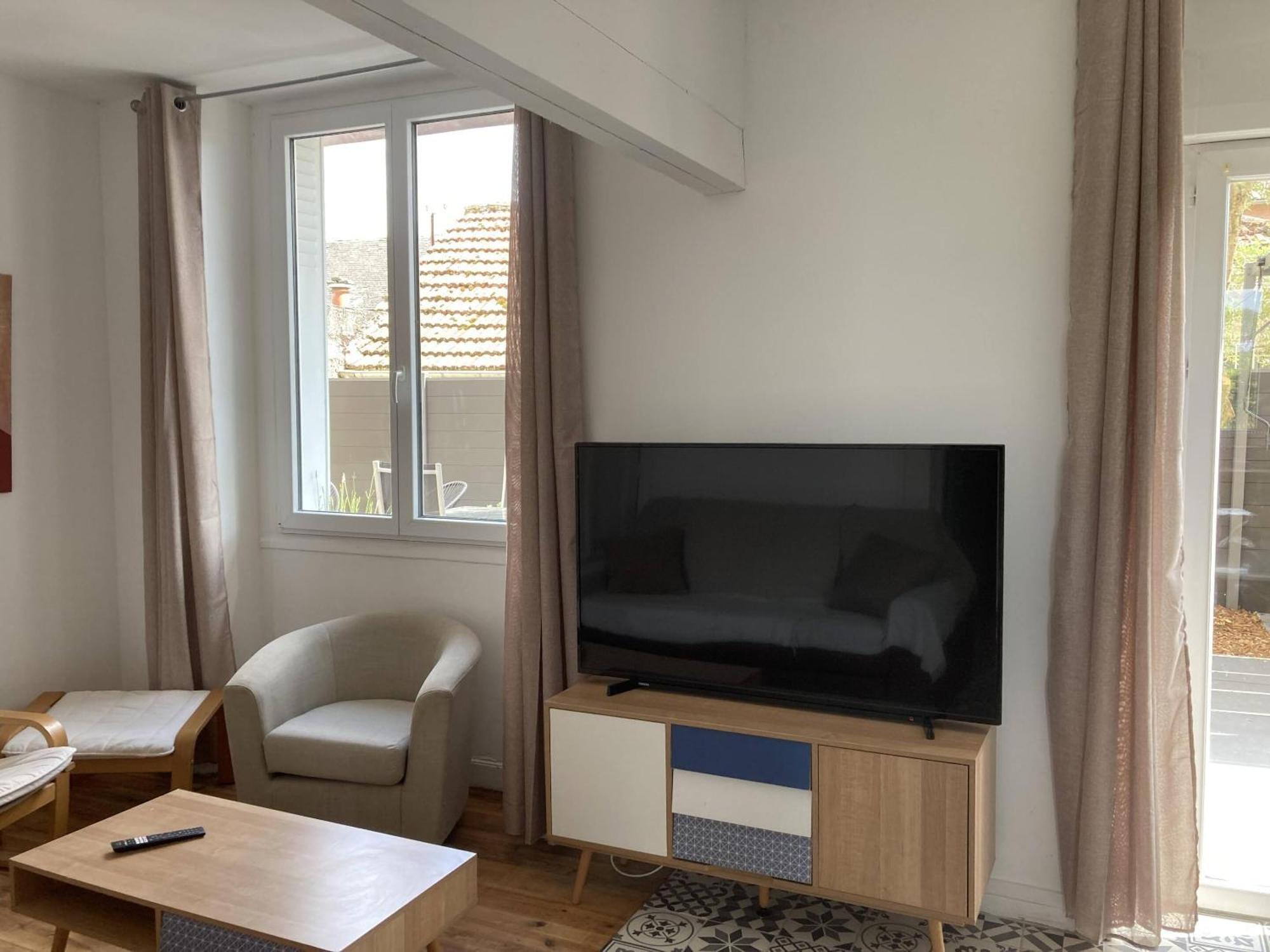 Location Appartement Des Pyrenees Borderes-sur-l'Echez Extérieur photo