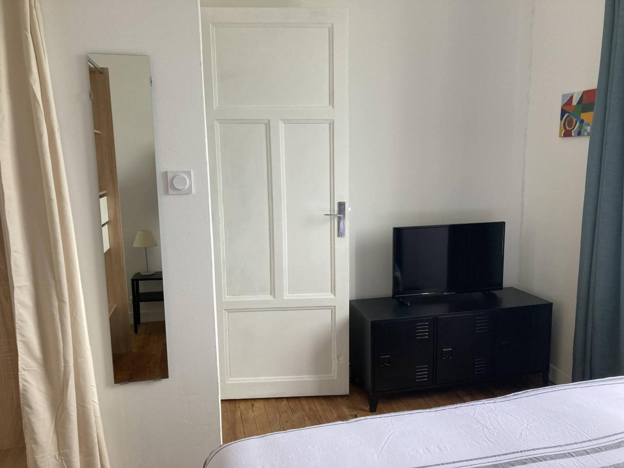 Location Appartement Des Pyrenees Borderes-sur-l'Echez Chambre photo