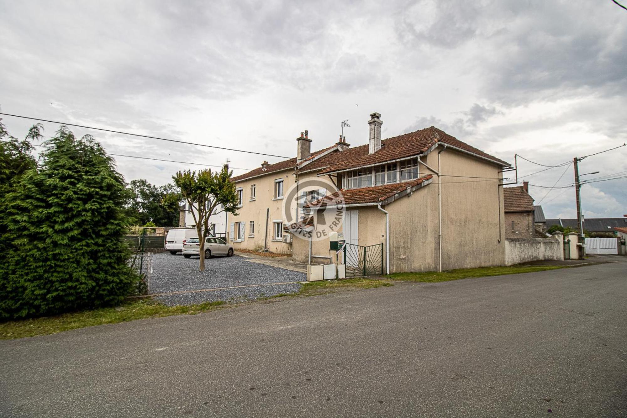 Location Appartement Des Pyrenees Borderes-sur-l'Echez Chambre photo