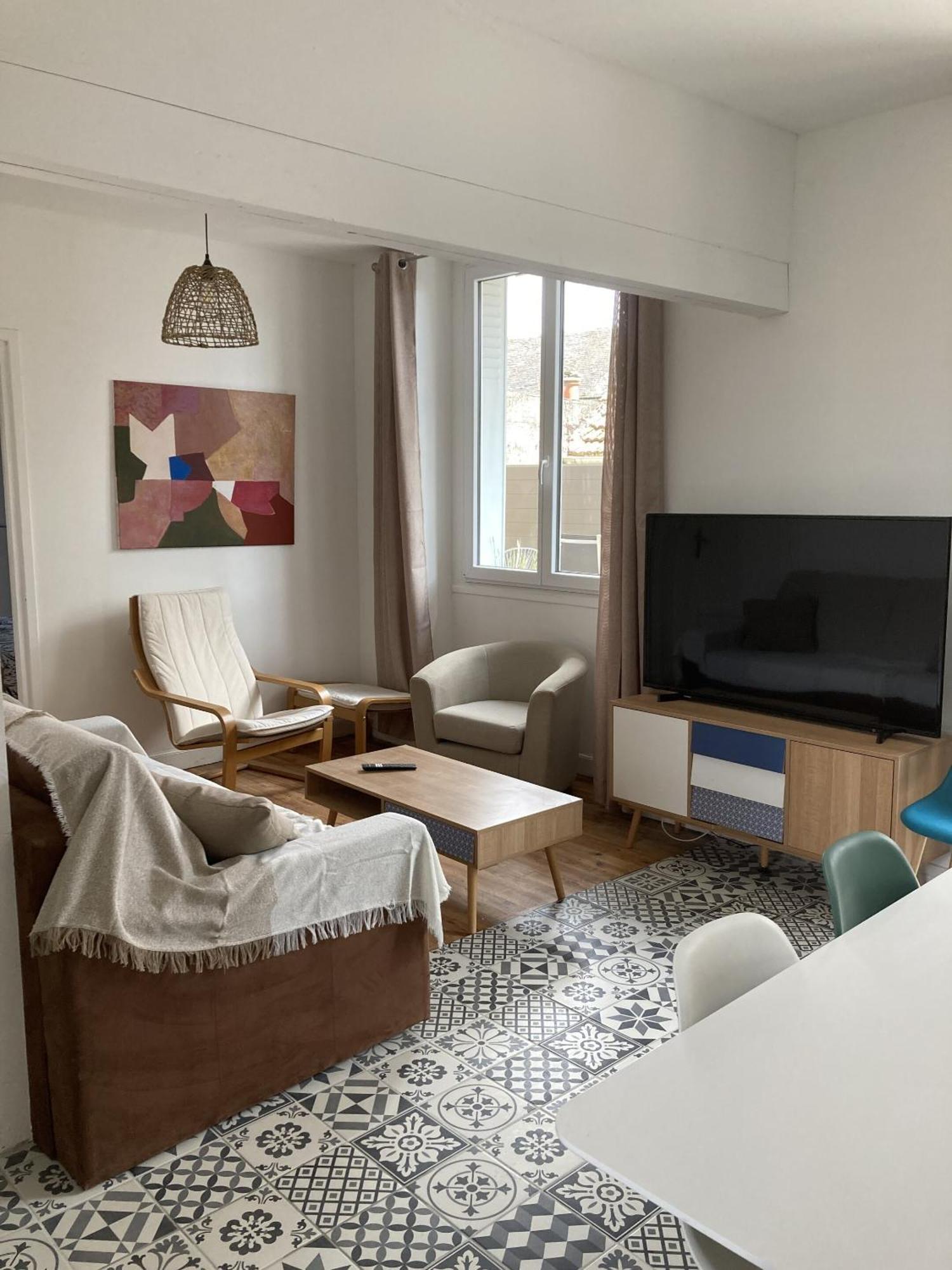 Location Appartement Des Pyrenees Borderes-sur-l'Echez Chambre photo
