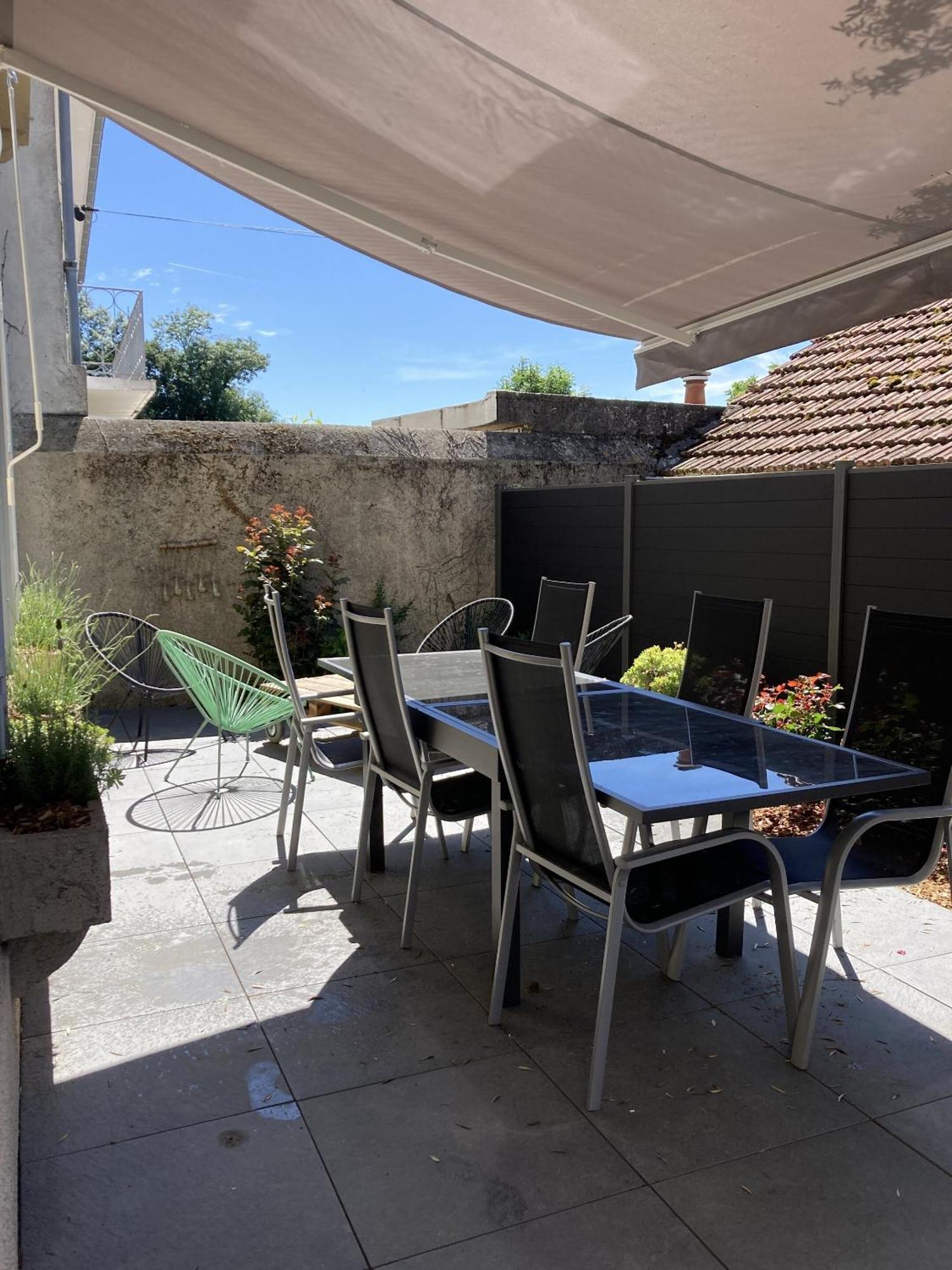 Location Appartement Des Pyrenees Borderes-sur-l'Echez Chambre photo
